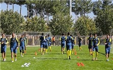3 بازیکن سپاهان محروم شدند/ تلفات شاگردان ویسی مقابل پرسپولیس 