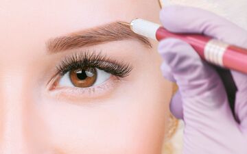 چند روز بعد از میکروبلیدینگ ابرو میتوان صورت را شست؟