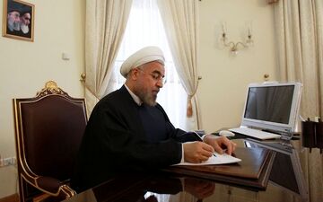 روحانی " قانون اصلاح قانون صدور چک" را برای اجرا ابلاغ کرد