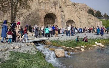رشد ۳۹ درصدی جذب گردشگران خارجی در کرمانشاه 