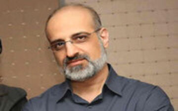 ویدئویی کمتر دیده شده و قدیمی از محمد اصفهانی در حال تلاوت قرآن