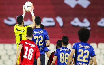 تبلیغات محیطی دیدارهای خانگی به پرسپولیس و استقلال واگذار شد
