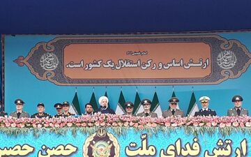 ارتش نقش بسیار ارزشمندی در پیروزی انقلاب اسلامی داشت