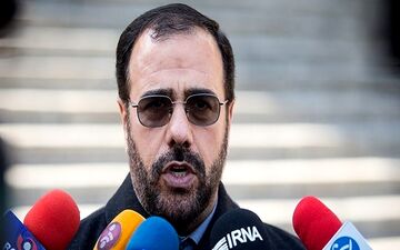 معاون پارلمانی رئیس‌جمهور:دولت تعجیل دارد وزارتخانه بازرگانی شکل بگیرد
