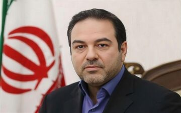 بی ادبی به روایت تصویر! / توهین معاون وزیر بهداشت به خبرنگار + ویدئو