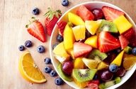 زمان طلایی خوردن میوه در رمضان؛ چه ساعتی بهترین جذب را دارد؟