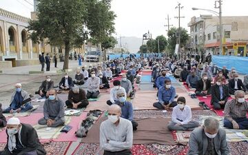 اقامه نماز عید سعید فطر در کرمانشاه 