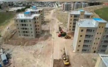 پروژه مسکن ۱۶۰ واحدی هرسین در شهریورماه سال جاری به بهره‌برداری می‌رسد

 

 