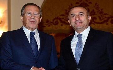گفتگوی تلفنی لاوروف و چاوش‎اوغلو درباره تحولات منطقه