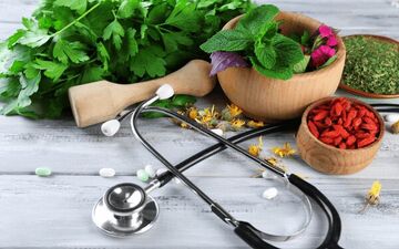 راهکارهای طب ایرانی برای درمان سرفه خلط‌دار و پیشگیری از سرماخوردگی