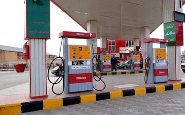 وضعیت بنزین و سوخت در کشور پس از انفجار شب گذشته انبارهای نفت
