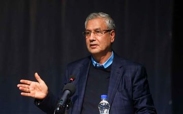 وزیر پیشین تعاون، کار و رفاه اجتماعی: توسعه مشاغل خرد راه حل جلوگیری از بیکاری کارگران است
