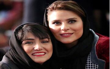 ژست جالب باران کوثری و سحر دولتشاهی در حاشیه جشنواره فیلم فجر