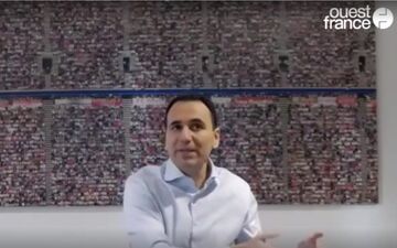 پسرخوانده پرز در مجمع باشگاه‌های اروپا حضور پیدا کرد