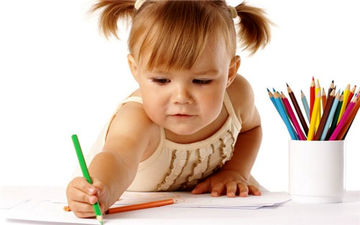 فرزند راست دست یا چپ دست؟ آیا میشه فهمید فرزندمان راست‌دست به دنیا می‌آید یا چپ‌دست؟