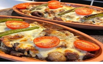 طرز تهیه خوراک گوشت و قارچ | خیلی خوشمزه س امتحانش کنین!