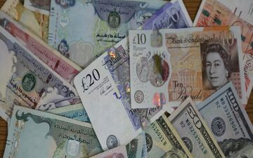 کاهش بدهی خارجی ایران به حدود ۹ میلیارد دلار 