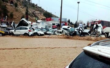 ناگفته هایی از دلیل سیل در گلستان و شیراز 