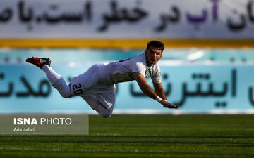 شریفات: قهرمانی، حق استقلال بود/ پرسپولیس سال‌های قبل شایسته بود