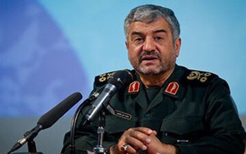 سوار شدن دشمن بر اعتراضات مردم به مشکلات اقتصادی و معیشتی از عبرت‌های سال 96 بود