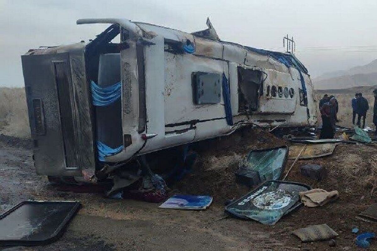 آذربایجان شرقی در شوک حادثه؛ واژگونی اتوبوس ۱۳ مصدوم برجای گذاشت!
