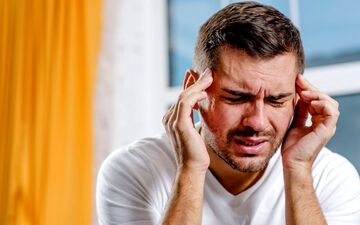 به راحتی از کنار این سردردها نگذرید