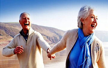 این ۹ ویژگی مهم باعث می شود افراد جوان تر از سن شان به نظر بیایند