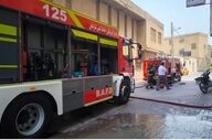 حریق پشت‌بام ساختمانی در بندرعباس مهار شد؛ جلوگیری از گسترش آتش با اقدام سریع آتش‌نشانان
