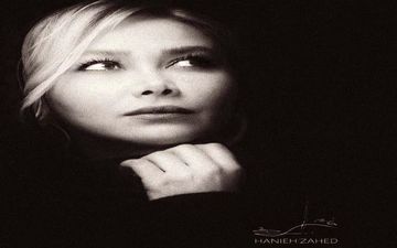 ژست آنا نعمتی در افتتاحیه فیلم ماحی (عکس)