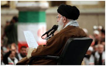 دیدار مسئولان نظام و سفرای کشورهای اسلامی با رهبر انقلاب