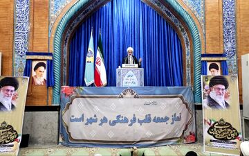 امام جمعه آبادان: ارتش مایه اقتدار و امنیت جمهوری اسلامی ایران است
