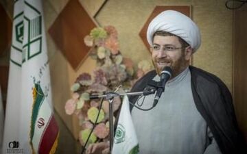 توزیع بسته غذایی و بهداشتی "تبرکات مهدوی" از سوی مراکز افق بقاع متبرکه در بین مردم