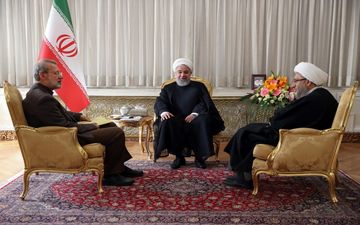دولت اولین بسته حمایت غذایی را در ماه آبان پرداخت می‌کند