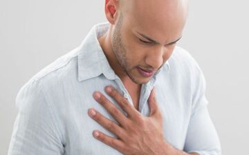 از استرس تا سکته؛ چه تپش قلبی خطرناک محسوب می‌شود؟