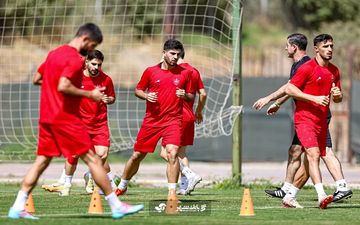 هاشمیان تمرین پرسپولیس را تعطیل کرد