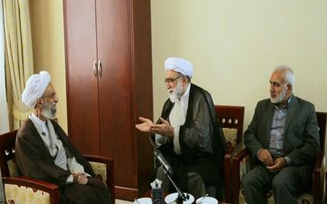 تولیت آستان قدس رضوی با آیت‌الله مصباح یزدی دیدار کرد