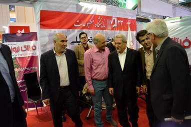 استاندار همدان در غرفه فرتاک نیوز