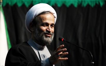 قرض بگیرید ولی از سفر اربعین جا نمانید +فیلم 