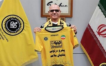 علیرضا مرزبان با سپاهان تمدید کرد
