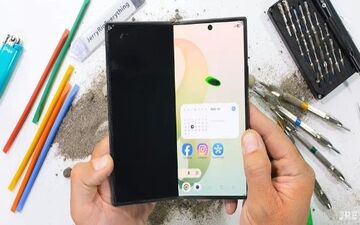 شکست گلکسی زد فولد ۸ اولترا در تست‌های مقاومت JerryRigEverything