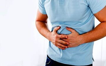 علت حالت تهوع در بیماران سیروز کبدی چیست؟