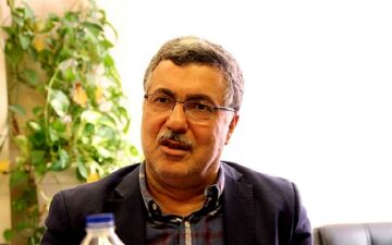 چرایی قرنطینه نشدن شهرها در ایران/ بعد از ۲۰ روز متوجه کرونا شدیم
