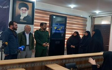 رونمایی از پوستر نخستین جشنواره بانوان رسانه‌ای «حریم رسالت» استان کرمانشاه