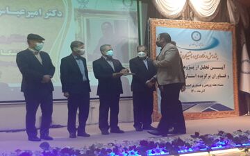 تجلیل از پژوهشگران و فناوران برگزیده استان کرمانشاه