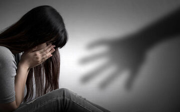ازدواج با دختری که به او تجاوز شده/ رفتار با او چگونه باشد؟ 