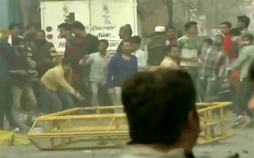 تعداد کشته‌های اعتراض علیه سفر ترامپ و قانون تبعیض مذهبی در هند به  ۴۲ نفر رسید