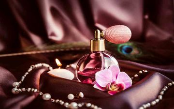 عطرهایی که شما را مجذوب می‌کنند: لوکس‌ترین و گران‌قیمت‌ترین عطرهای زنانه جهان
