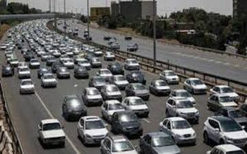  آخرین وضعیت ترافیکی جاده‌های کشور / ترافیک نیمه سنگین در آزادراه قزوین-کرج