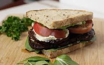 این ساندویچ خیلی ساده و سالمه | آموزش  ساندویچ بادمجان و قارچ!