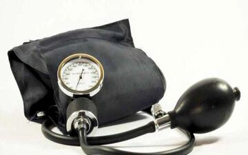 علائم فشار خون بالا؛ چرا تشخیص زودهنگام مهم است؟؟

